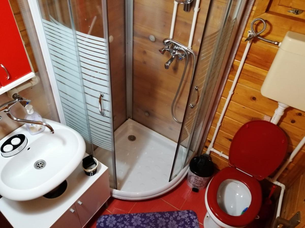 四季度假屋 兹拉蒂博尔 外观 照片
